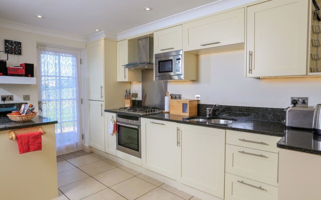 5 Thurlestone Beach