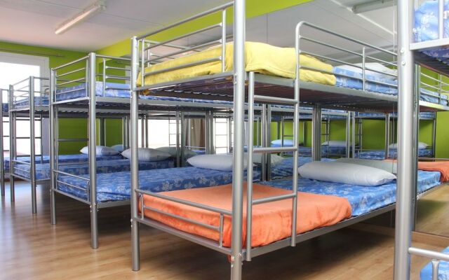 Hostel & Gym Relise - Albergue Juvenil