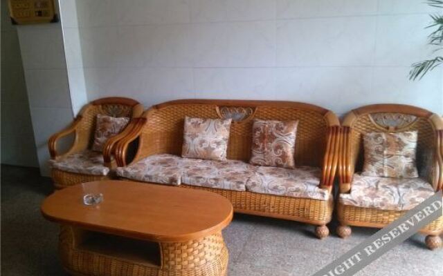 Xingan Natural House Hotel