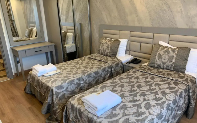 Regency World Hotel&Suites