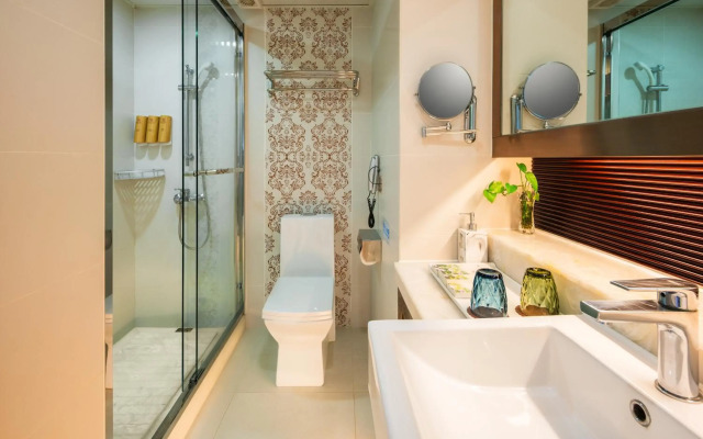 Metropole Hotel