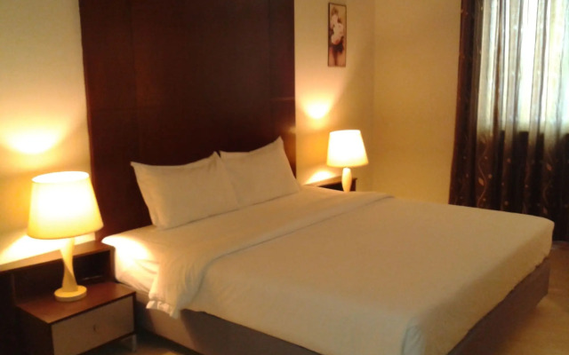 GinaSuite Kompleks27 Hotel
