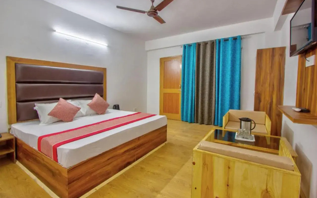 Hotel beas river retreat