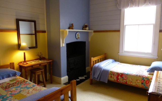 Hills Havens Cottages – Guest Rooms – Sydney