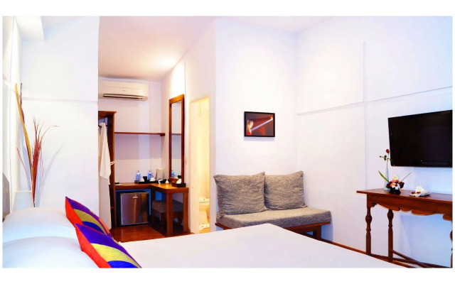 Oasis Hotel
