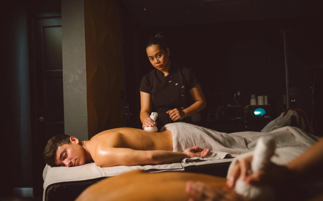HOLM Boutique &Spa - IK Collection