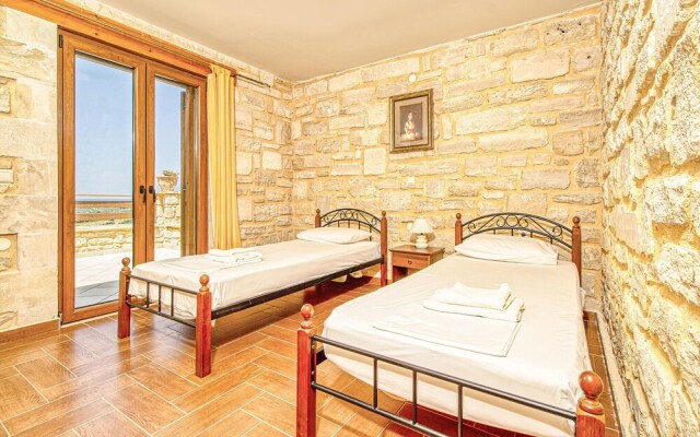 Stunning Home in Chania With Jacuzzi, Wifi and 3 Bedrooms