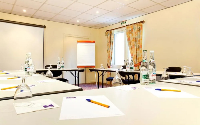 Kyriad Nantes - Carquefou