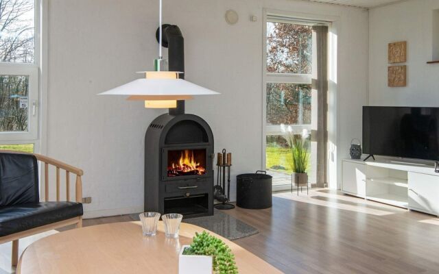 6 Person Holiday Home in Toftlund-by Traum