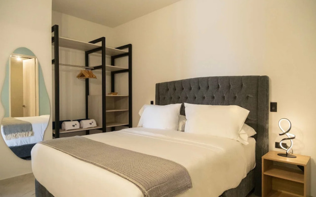 w Flawless 1BR w AC Near Ciudad Amurallada