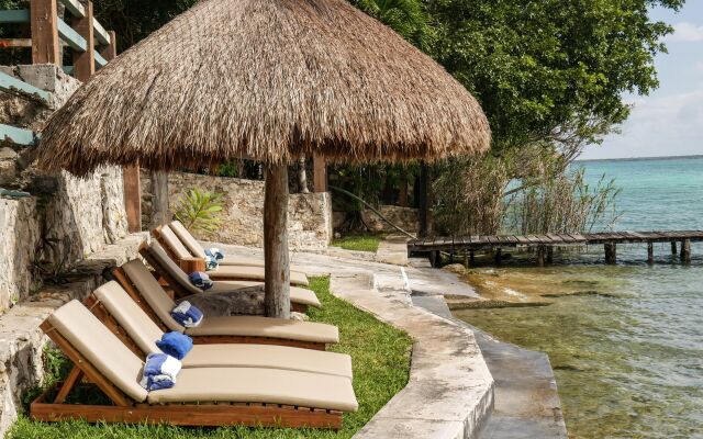 Villa Santuario Lake Front Oasis