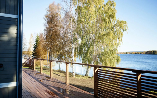 Cozy apartment with beautiful river views