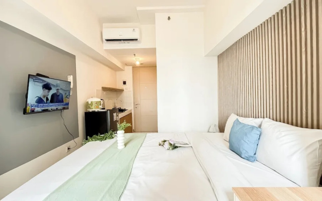 Nice Studio Near Tokyo Hub At Tokyo Riverside Pik 2 Apartment – Guest Rooms – Jakarta