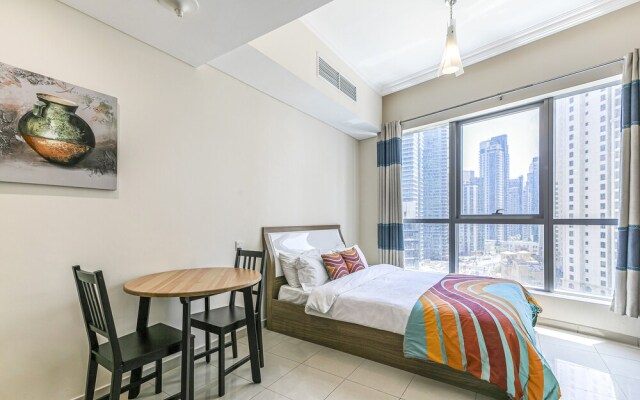 SuiteLets - Bay Central Suites