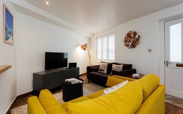Essex Road Flat