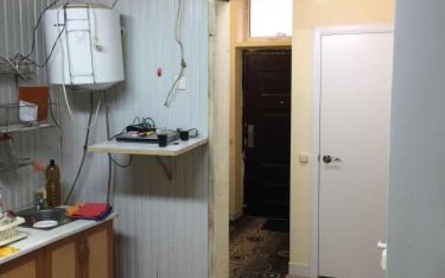 Hostel on Dorozhniy 1/1