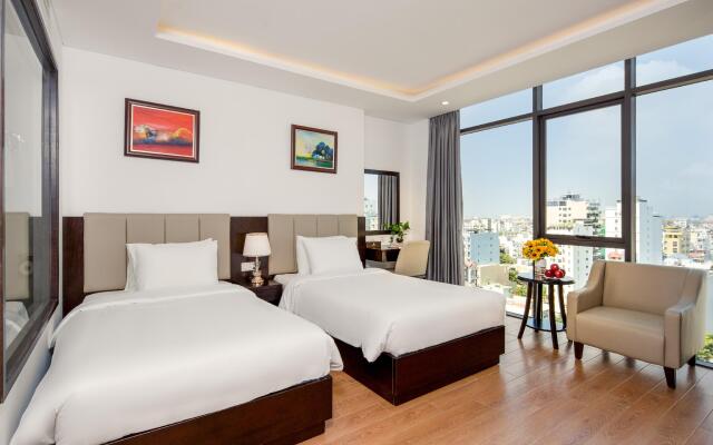Golden Line Danang Hotel