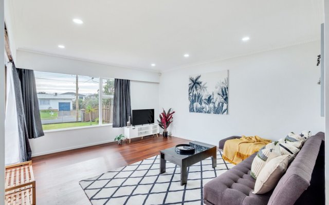 Spacious 3 Bedroom Near Middlemore