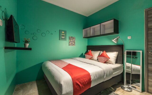 Sandang Residence by OYO Rooms
