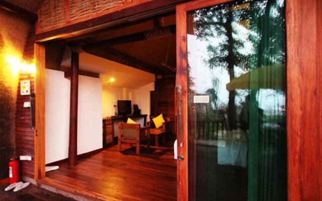 The Cinnamon Art Resort and Spa