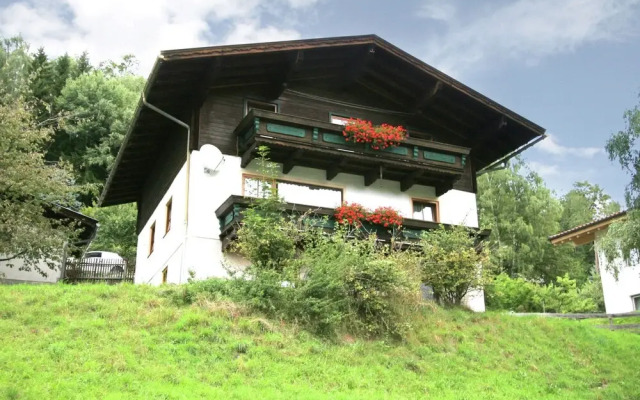 Hilltop Apartment In Taxenbach With Sauna