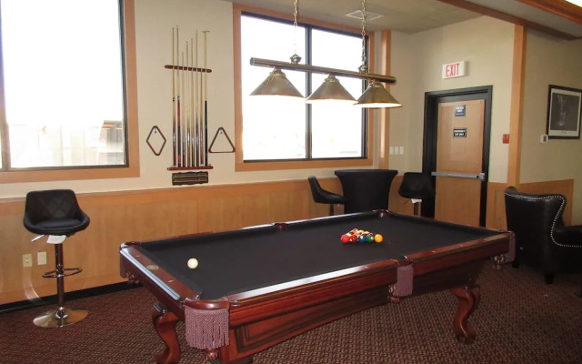 Best Western Wayside Inn & Suites