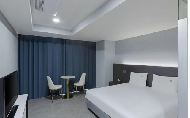 Suncloud Hotel