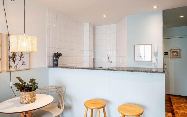 Studio a 200m da Praia de Copacabana | FM144/1006