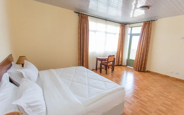 Cenetra Hotel