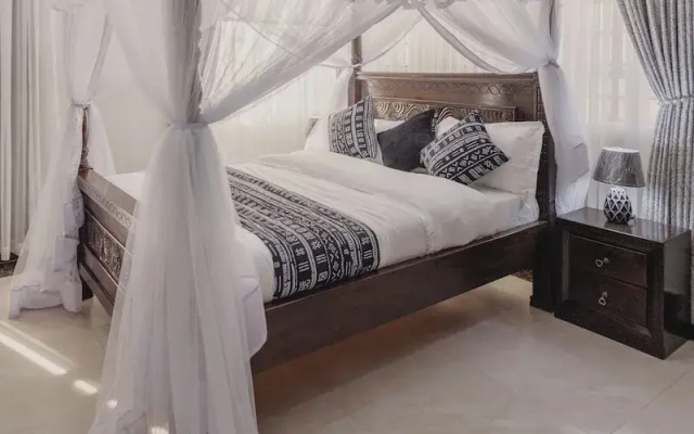 Skyhut Boutique House