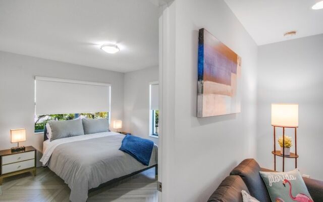 Delray Beach Getaway Minutes to Beach & More!