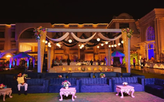 Orchha River Stone Resort