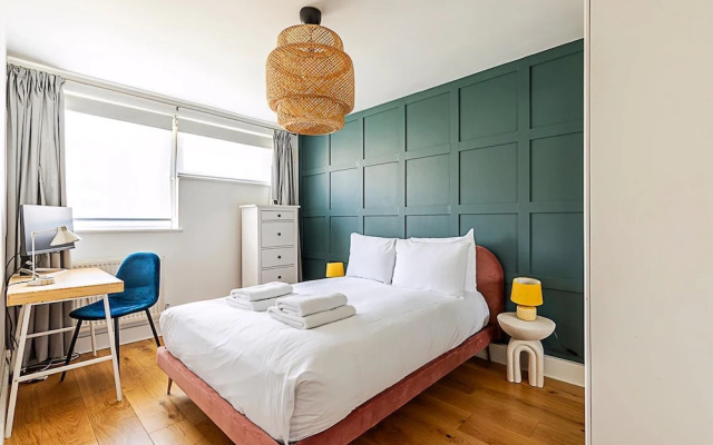 Stylish Islington Garden Flat Sleeps Four