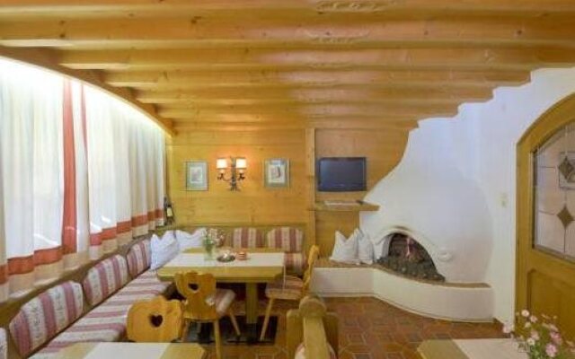 Aste´s Hochegg Pension