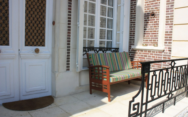 Château d'Avesnes Le Castelet