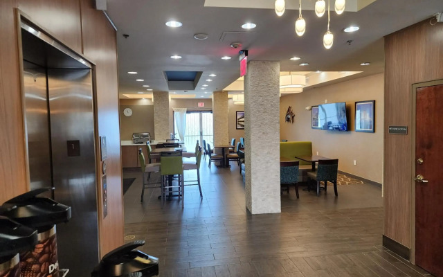 Comfort Suites New Orleans East