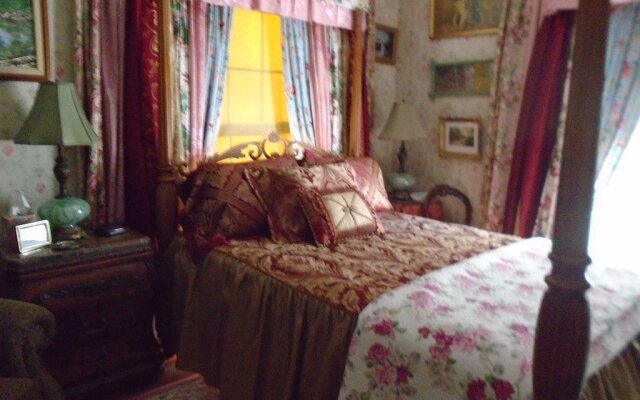 The Breakers Bed and Breakfast