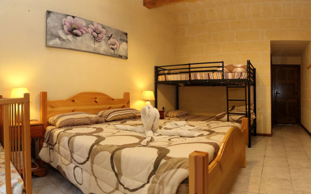 Grotto's Paradise B&B