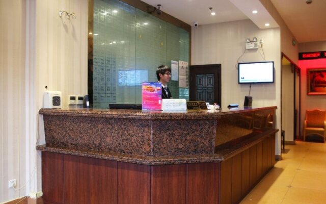 GreenTree Inn ShangHai Jingan District Middle YanChang Road HuTai Road Express Hotel