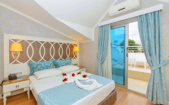 Ocean Blue High Class Hotel
