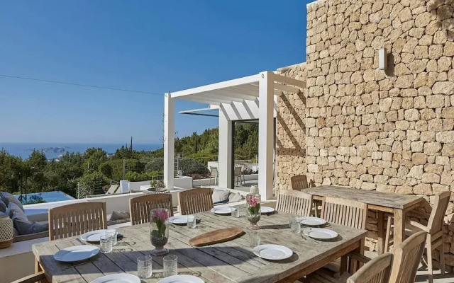 Holiday Home With Central Heating