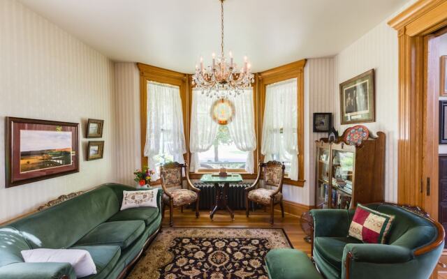 Habberstad House Bed And Breakfast