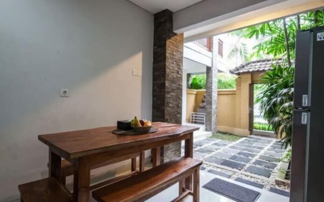 SMV - 3BedGRDN - V1 · 3BR Garden Villa Walk to Beach N Shops Legian – Guest Rooms – Kuta