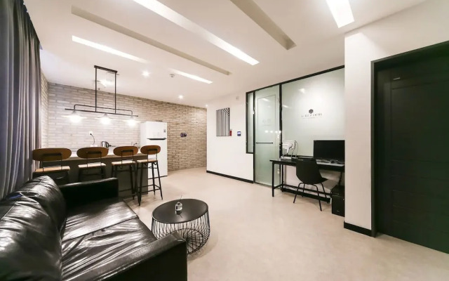 Le Idea Hotel