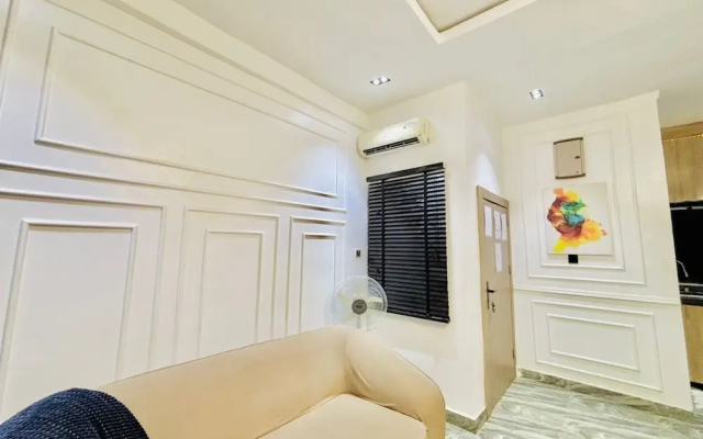 Stylish 2-bedroom Apartment in Peaceful Abuja Neighborhood