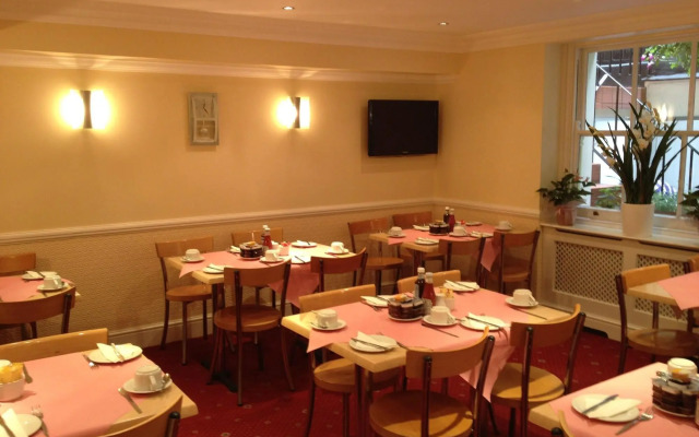 Balmoral House Hotel