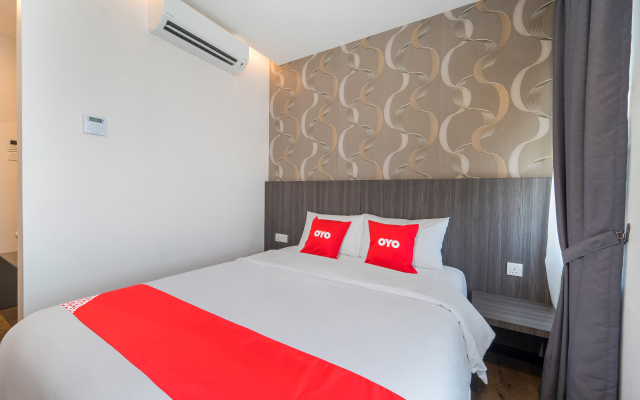 OYO 89386 Stay 365 Hotel