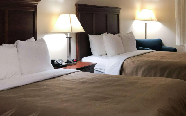 Quality Inn I-70 at Wanamaker