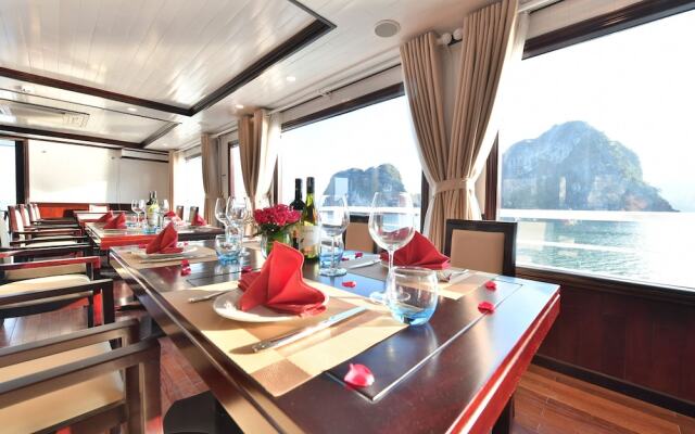 Halong Sapphire Cruise