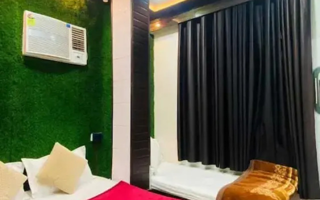 Shiv Kashi P Guest House By Glitz Hotels